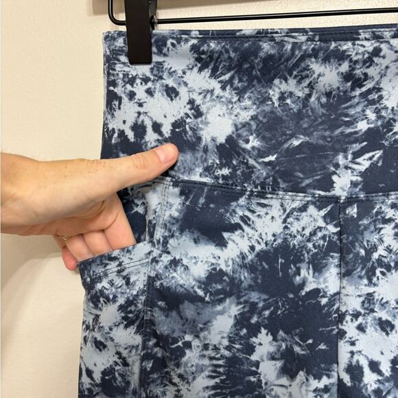 Wildfox Blue Tie Dye Pocket High Rise Bike Shorts - Size M - Picture 7 of 9